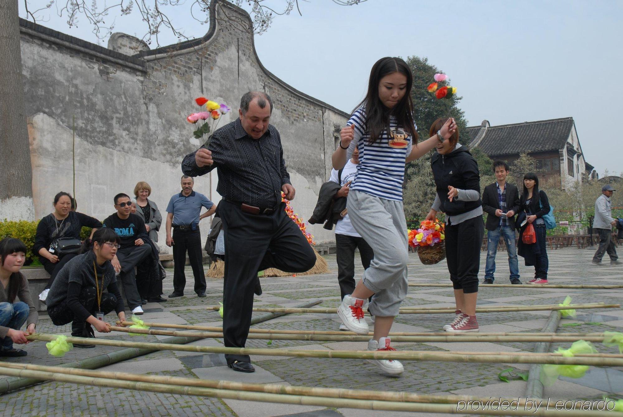 Wuzhen Clubhouse Hotel Джасинг Удобства снимка
